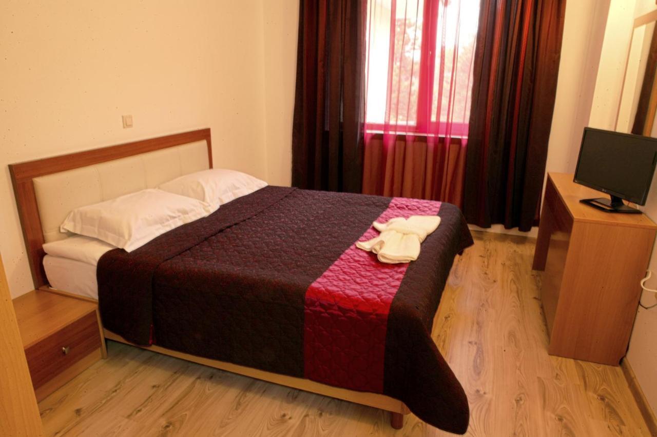 Hotel Orehite-G ดอบริช ภายนอก รูปภาพ